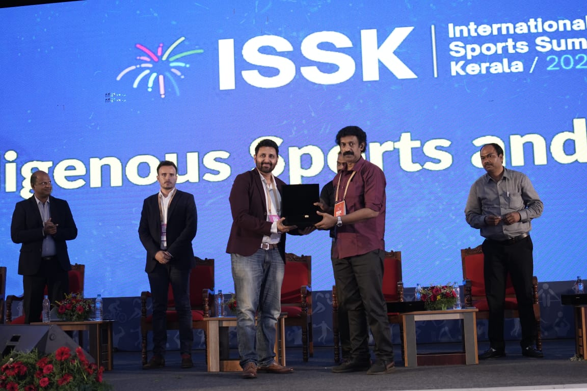 अभिनेता परवीन डबास ने भारतीय आर्म रेसलिंग एक्सेल को विश्व स्तर पर पहुंचाया