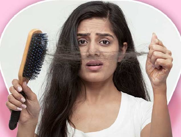 बालों की देखभाल: क्या बारिश के मौसम में बाल झड़ते हैं? तो अपना ख्याल रखना!