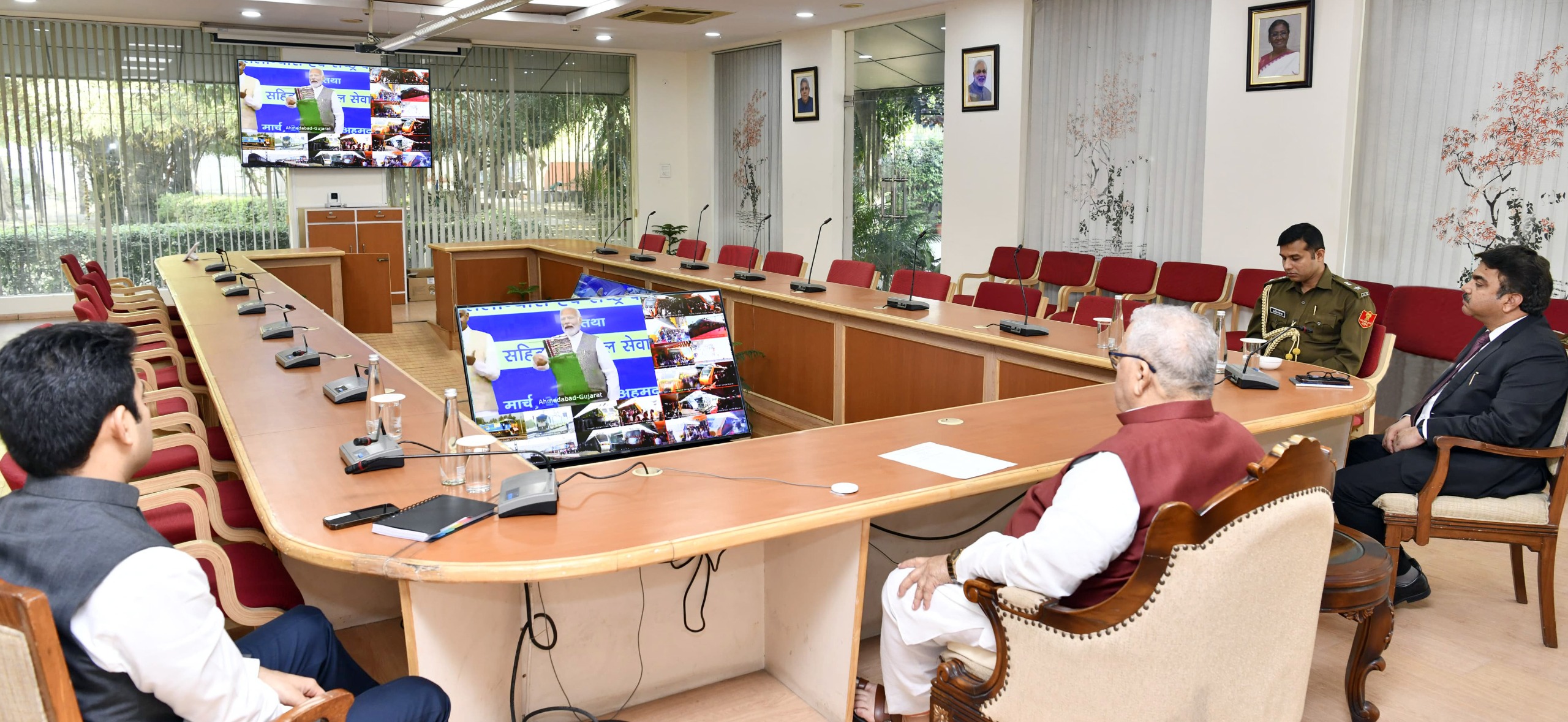 राज्यपाल कलराज मिश्र ने वन स्टेशन वन प्रोडक्ट योजना को देश और राजस्थान के लिए बड़ी सौगात बताया