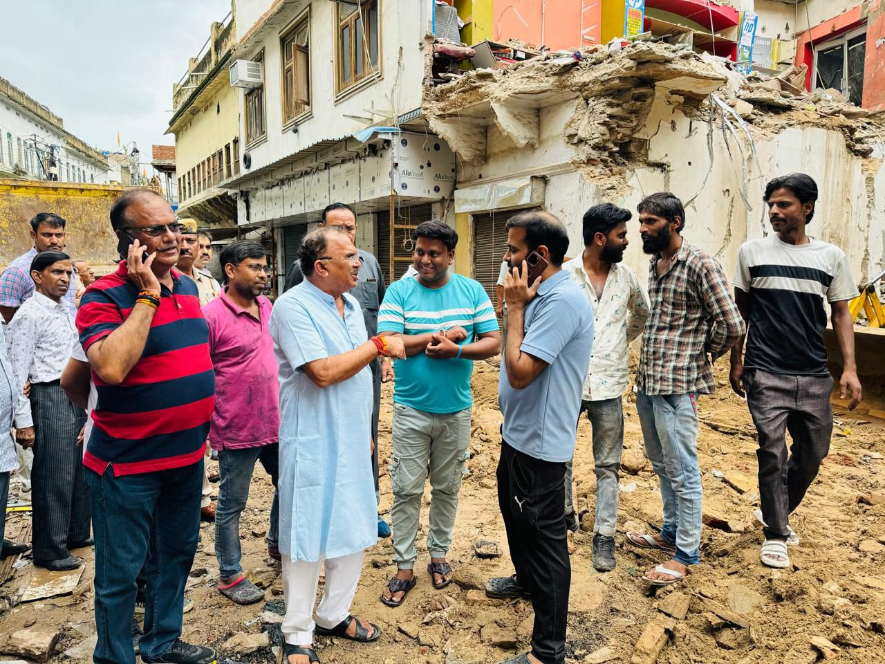 वासुदेव देवनानी ने अजमेर के जर्जर मकानों के निरीक्षण पर दिया जोर, नगर निगम को दिए कार्रवाई के निर्देश