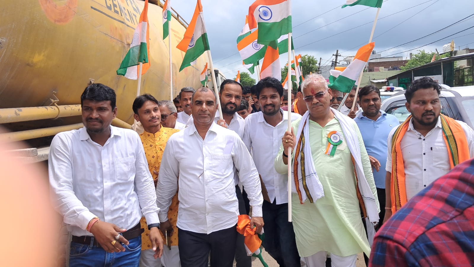 मदन दिलावर ने पेंशनरों की समस्याओं के समाधान का दिया आश्वासन, हर घर तिरंगा अभियान में शपथ दिलाई