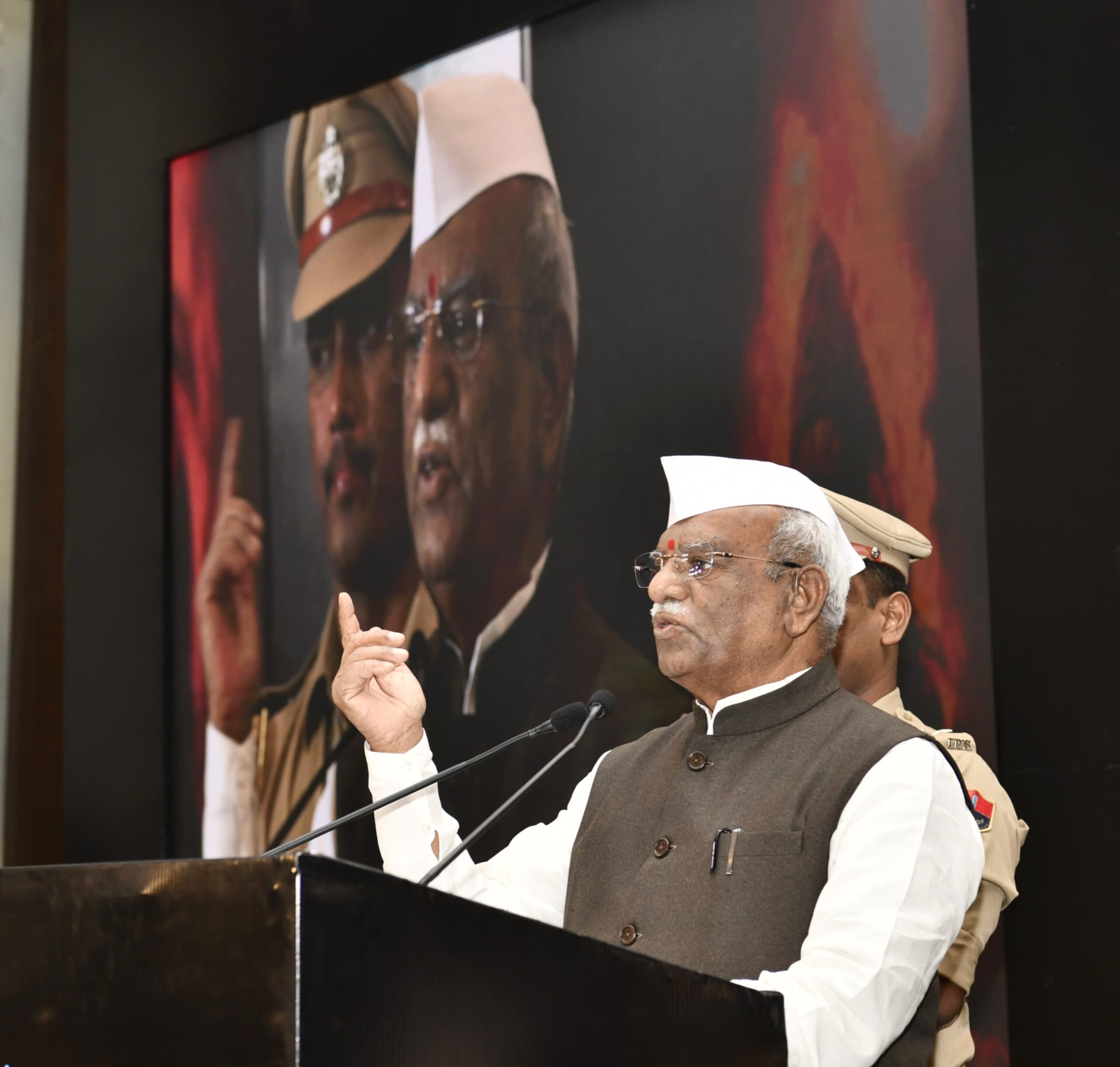 भारत को ‘वसुधैव कुटुम्बकम’ के माध्यम से विश्वगुरु बनने का संकल्प