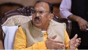 बस दुर्घटना के घायलों से मिलने पहुंचे वासुदेव देवनानी