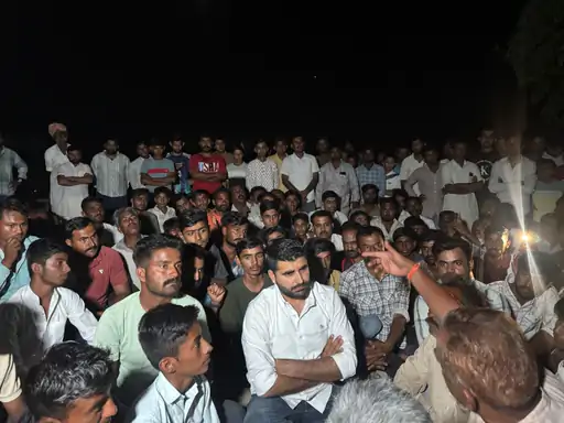 सोलर कंपनियों के रवैये पर शिव विधायक भाटी ने जताया विरोध