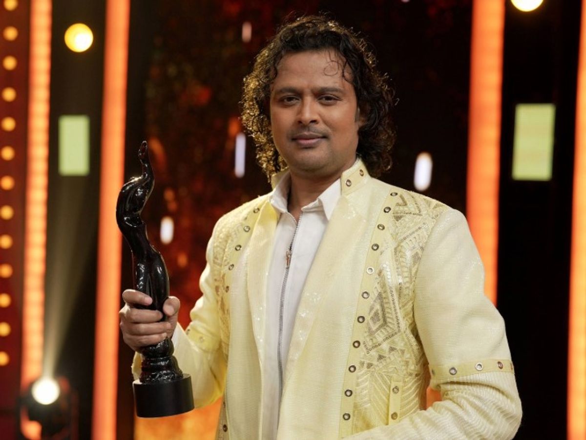 राजा हसन को मिला फिल्मफेयर ओटीटी अवार्ड 2024