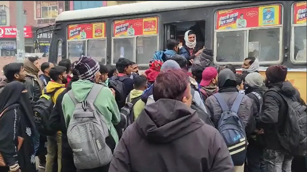 राजस्थान सेकंड ग्रेड भर्ती: बसों की कमी से परीक्षार्थी परेशान