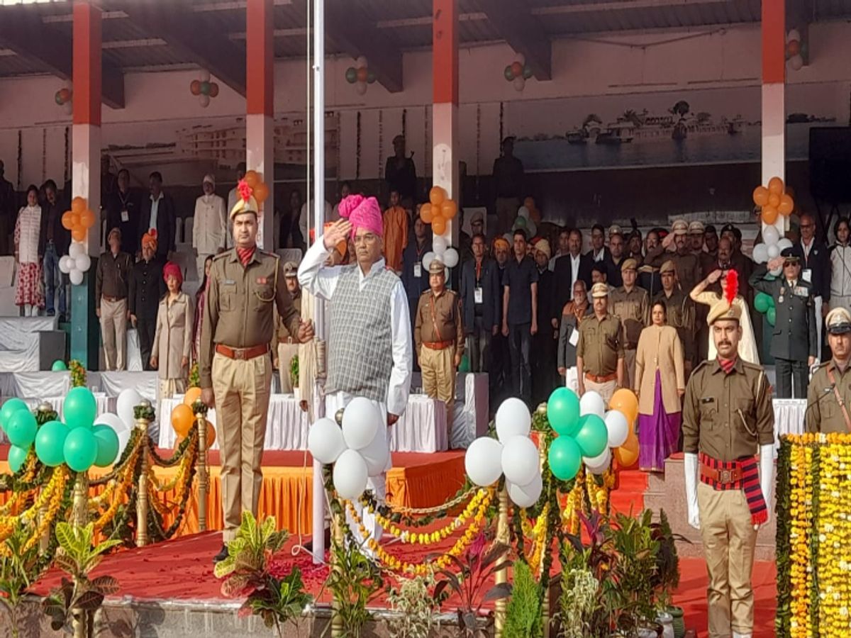कोटा में गणतंत्र दिवस पर शिक्षा मंत्री ने किया ध्वजारोहण