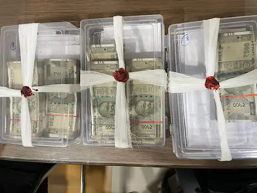 चोरी की मन्नत पूरी होते ही मंदिर में चढ़ाए एक लाख, पूरे गांव को कराया भोजन