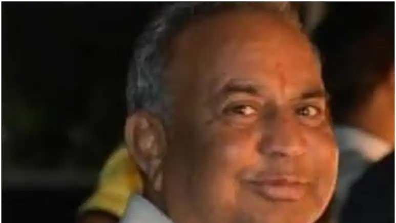 अजमेर में वकील की हत्या के विरोध में उग्र प्रदर्शन बाजारों में तोड़फोड़