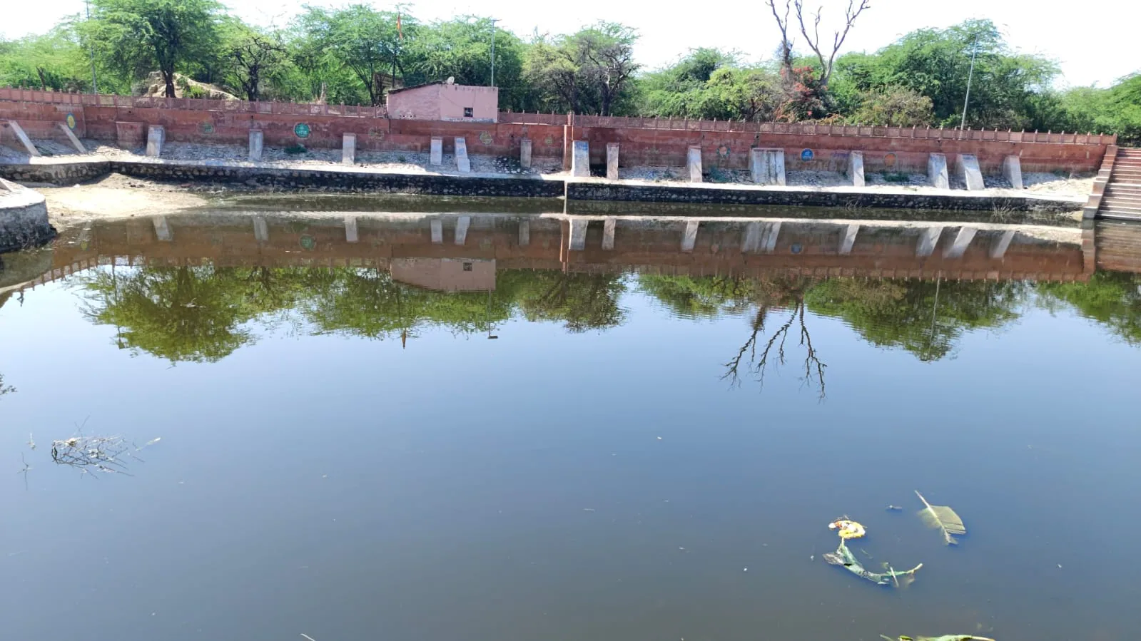 राजस्थान के गुलाल कुंड में 365 दिन प्रेम, भक्ति और रंगों का अनूठा संगम