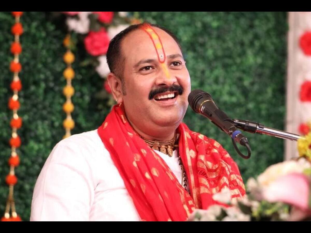 जयपुर में पं. प्रदीप मिश्रा की शिव महापुराण कथा शुरू, लाखों भक्त उमड़े