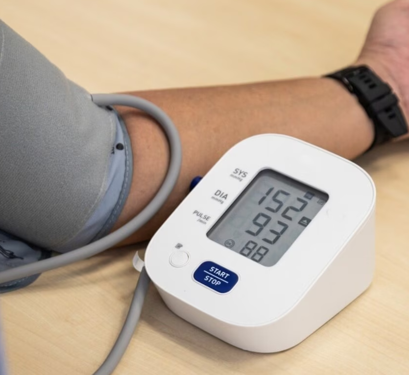 हाई ब्लड प्रेशर को नजरअंदाज करना पड़ सकता है भारी