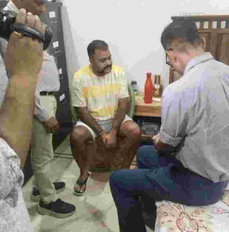 राजस्थान के EO फतेह सिंह मीणा पर करोड़ों की बेनामी संपत्ति का आरोप