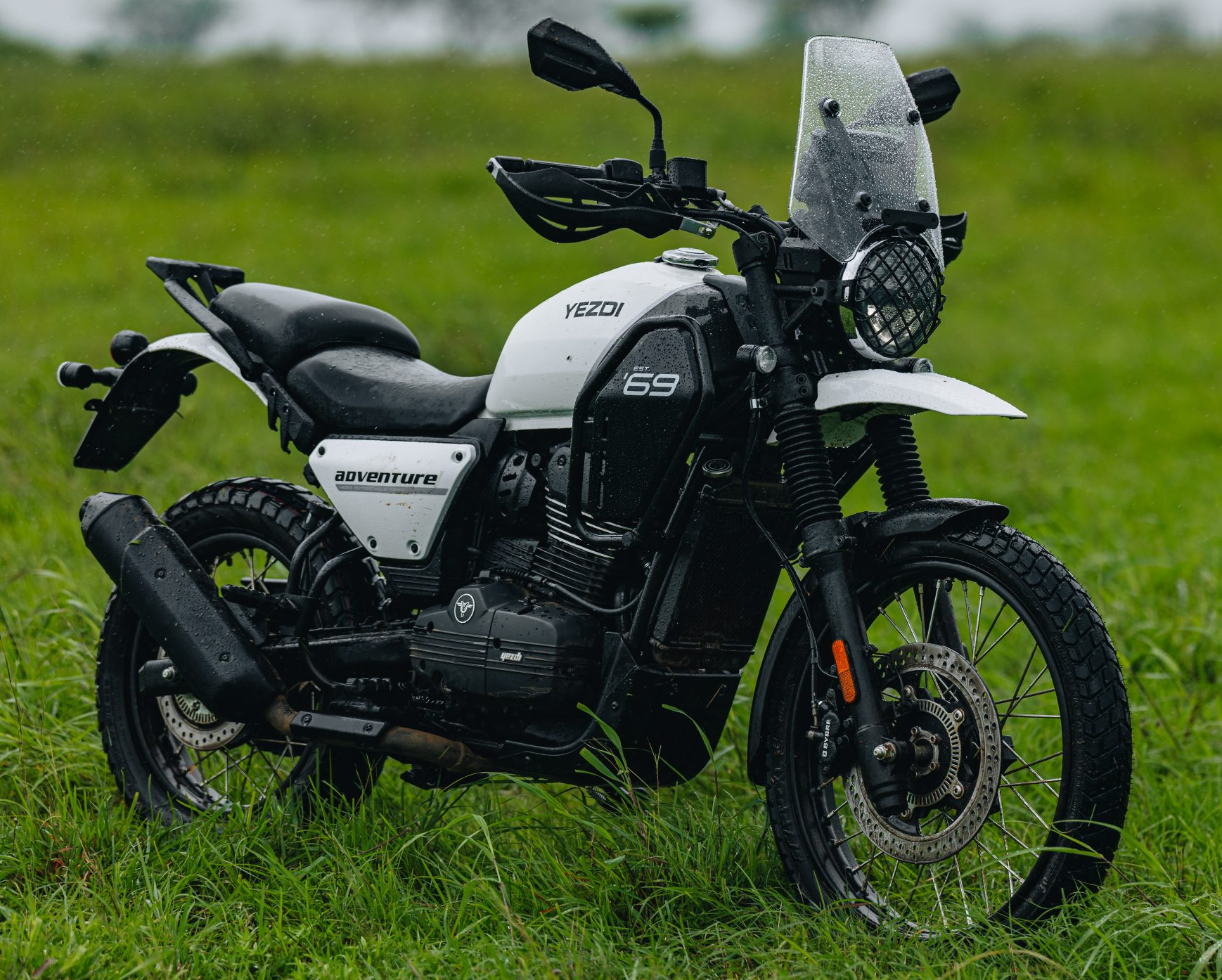 Yezdi Adventure बाइक भारत में लॉन्च, दमदार फीचर्स और स्टाइल के साथ