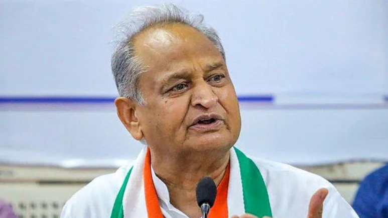 गहलोत बोले: चुनाव से पहले CBI-ED और कोर्ट हो जाते हैं एक्टिव