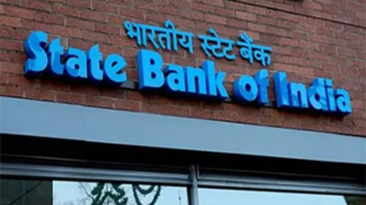 SBI Clerk Exam 2025: स्टेट बैंक ऑफ इंडिया क्लर्क प्रीलिम्स एग्जाम डेट जारी, 20, 21 और 27 सितंबर को होगी परीक्षा