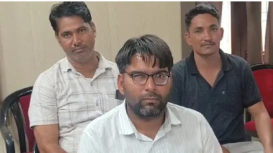 ACB की कार्रवाई: नदबई तहसीलदार 80000 की रिश्वत लेते गिरफ्तार