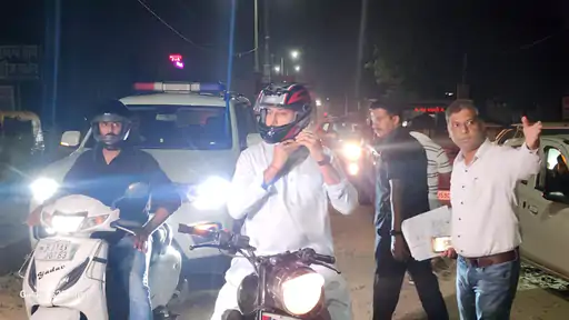 राज्यवर्धन सिंह राठौड़ देर रात बुलेट पर निकले निरीक्षण पर