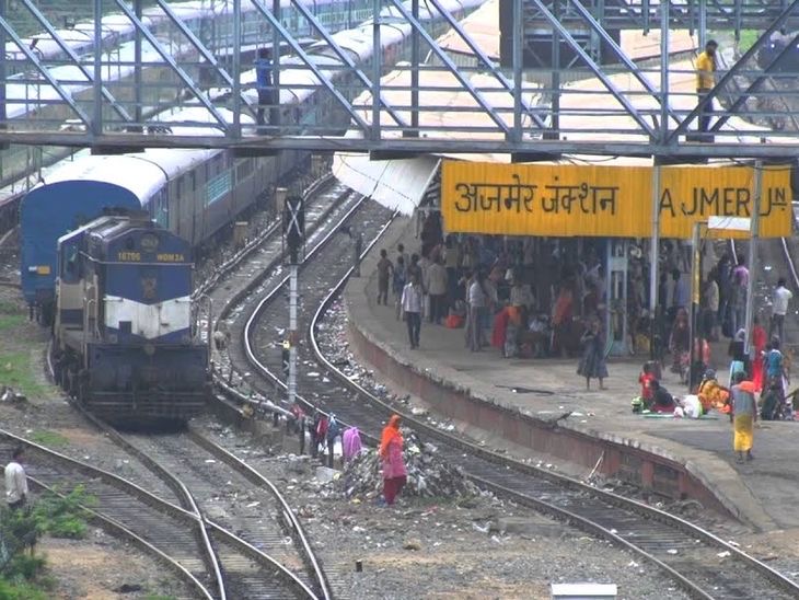 उदयपुर-जयपुर स्पेशल ट्रेन पर पथराव, जनरल कोच की खिड़की टूटी