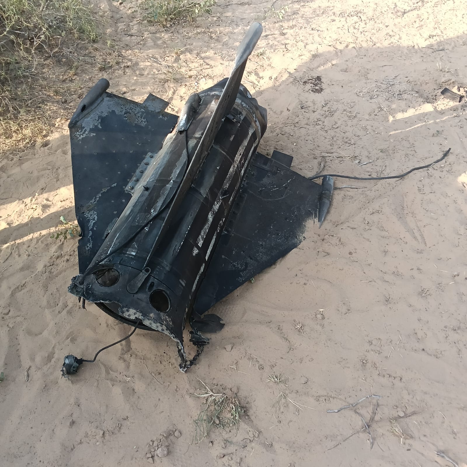 जैसलमेर के गांव में गिरी मिसाइल, तेज धमाके से मचा हड़कंप