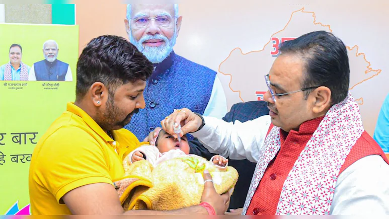 सीएम भजनलाल ने बच्चों को पिलाई पोलियो ड्रॉप, राजस्थान में पल्स पोलियो अभियान शुरू