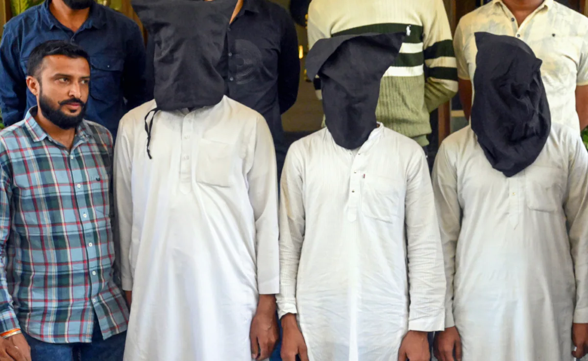 राजस्थान: जिस रास्ते से होती थी शराब तस्करी, वहीं से पहुंचे हथियार