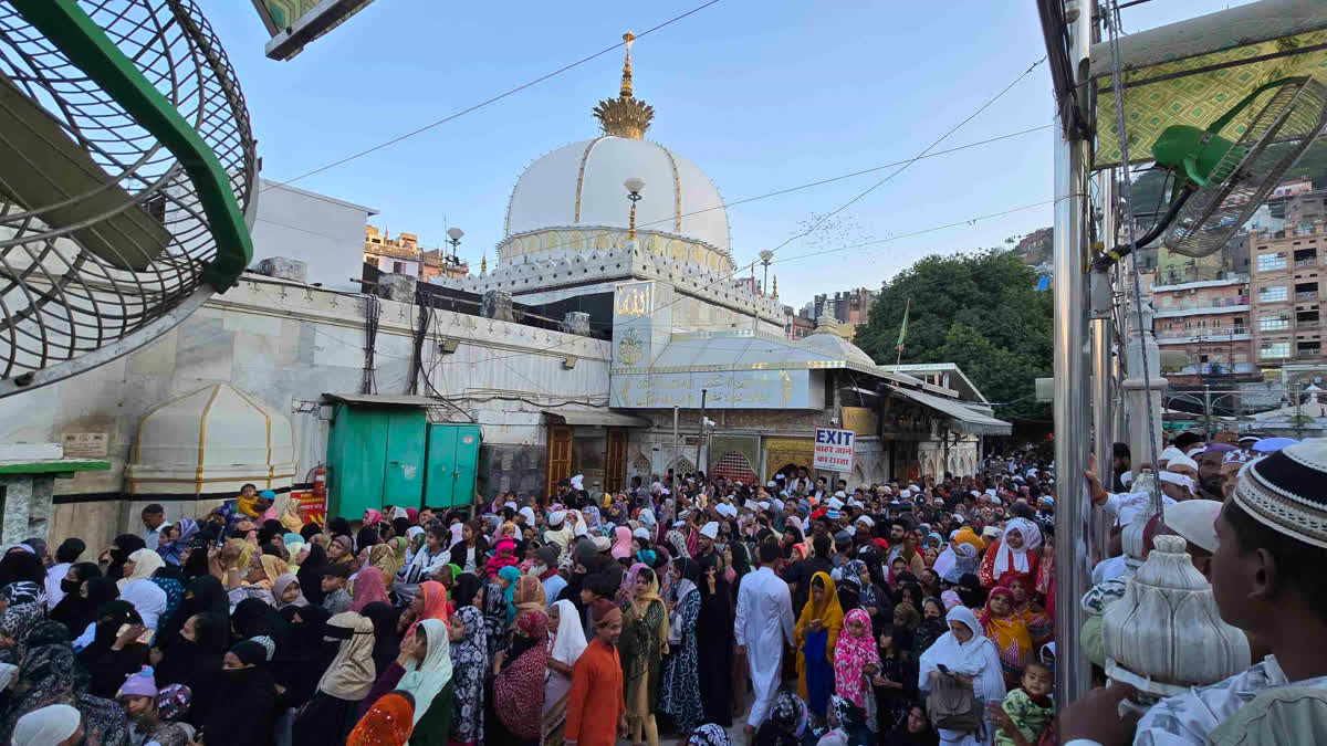 अजमेर दरगाह में झंडा रस्म के साथ उर्स की शुरुआत