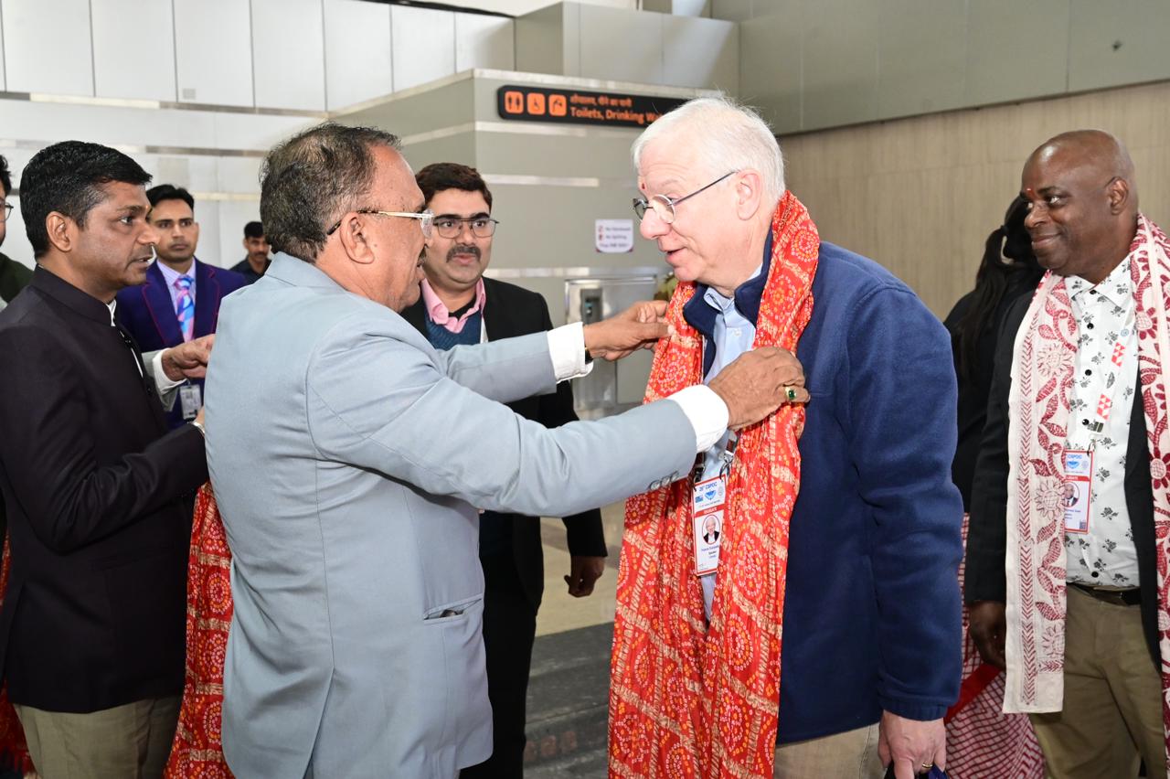 CSPOC सम्मेलन के बाद अंतरराष्ट्रीय प्रतिनिधिमंडल जयपुर पहुंचा, देवनानी ने किया पारंपरिक स्वागत