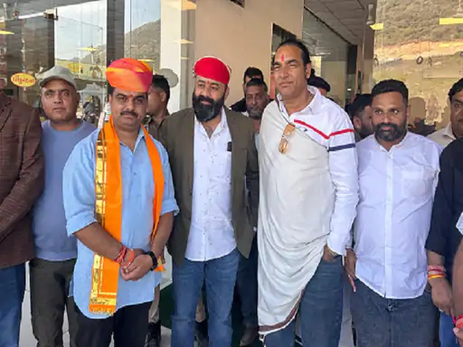 करणी सेना राजनीति में उतरेगी, महापुरुषों के अपमान पर सख्त रुख