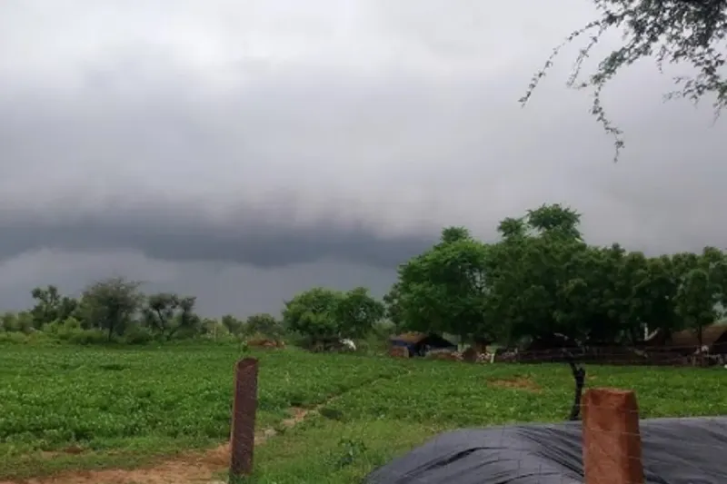 राजस्थान में पश्चिमी विक्षोभ का प्रभाव: कुछ जिलों में हल्की बारिश के संकेत, तापमान में बढ़ोतरी की संभावना