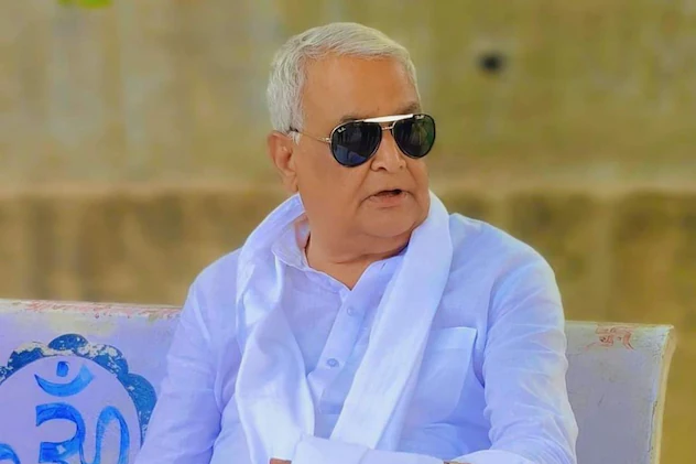 किरोड़ी लाल मीणा के आवास पर JTA का प्रदर्शन, ‘मूंछ वाला’ नया अंदाज भी चर्चा में