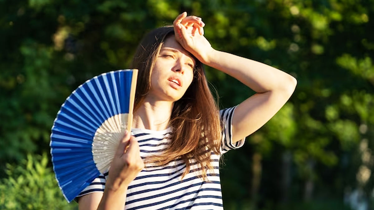 भीषण गर्मी में बढ़ रही थकान, डॉक्टरों ने दी सावधानी की सलाह