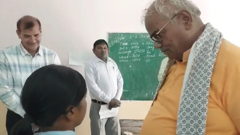 दिलावर का औचक निरीक्षण: 8वीं के छात्रों का स्तर देख बढ़ी चिंता