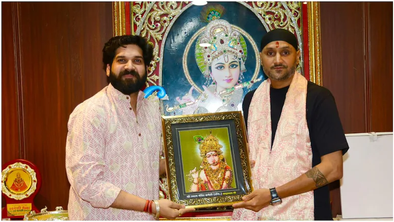 खाटूश्यामजी पहुंचे हरभजन सिंह, 30 दिन में दूसरी बार लगाए दर्शन