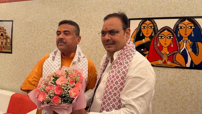 सुवेंदु अधिकारी ने ली पश्चिम बंगाल के मुख्यमंत्री पद की शपथ